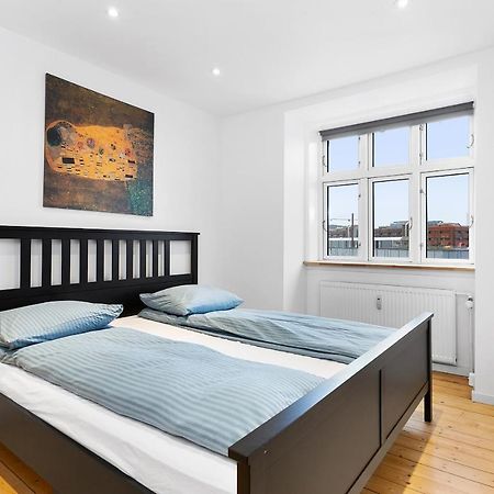 Aday - Apartment Suite Aalborg Center מראה חיצוני תמונה