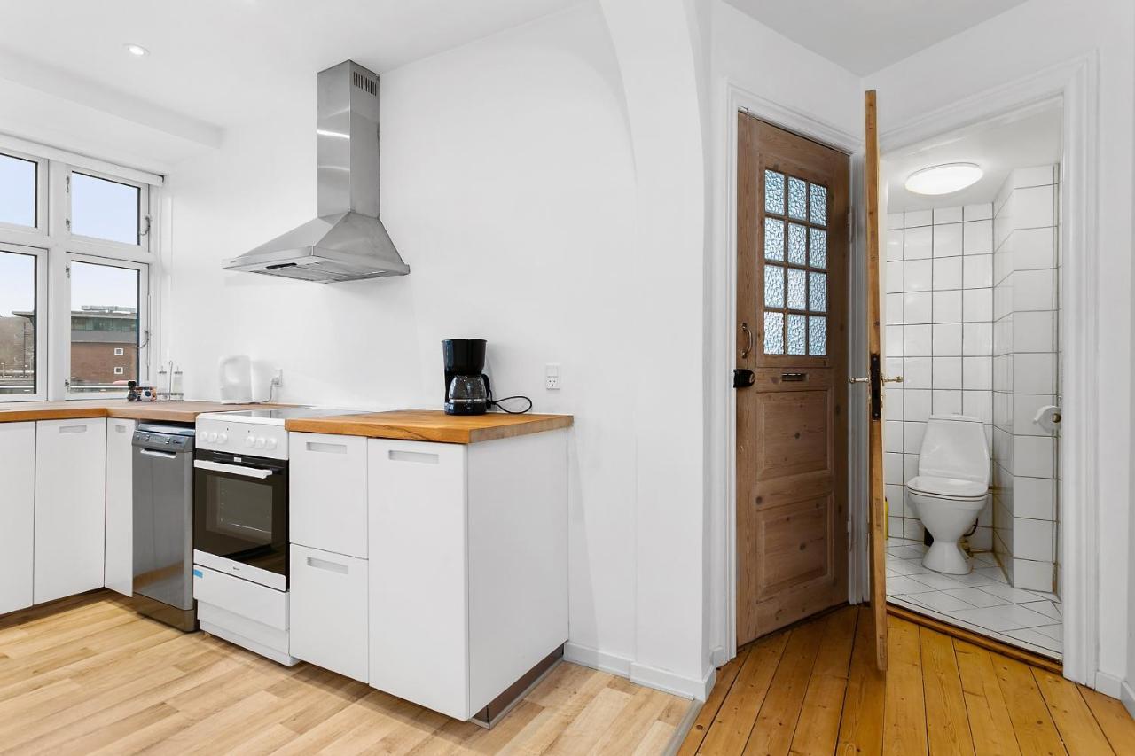 Aday - Apartment Suite Aalborg Center מראה חיצוני תמונה