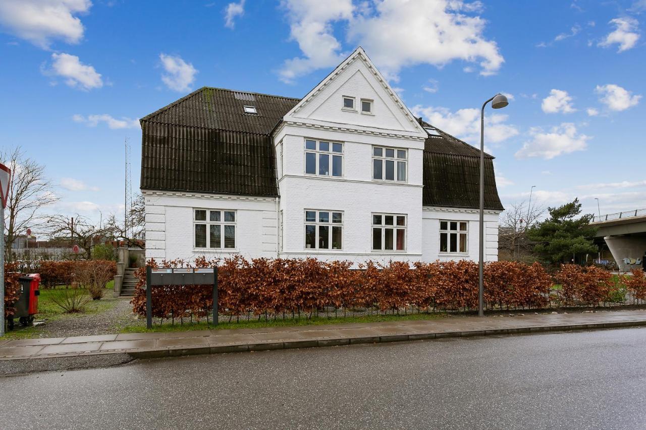 Aday - Apartment Suite Aalborg Center מראה חיצוני תמונה